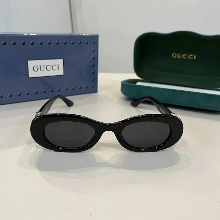 Stylish glasses 06