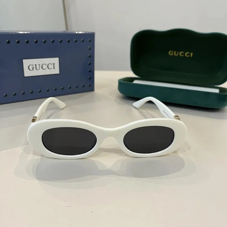 Stylish glasses 06