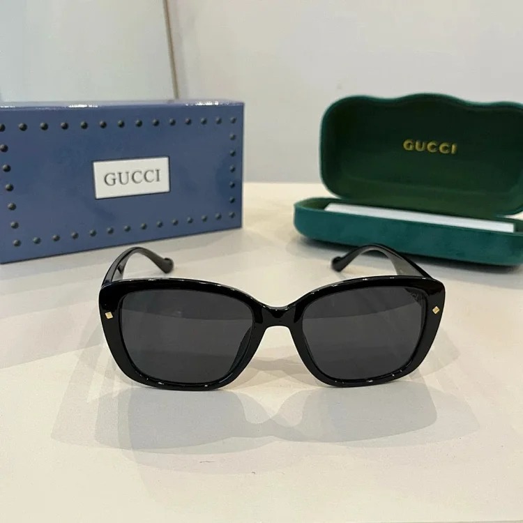 Stylish glasses 06