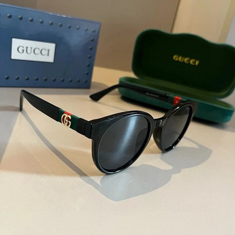 Stylish glasses 06