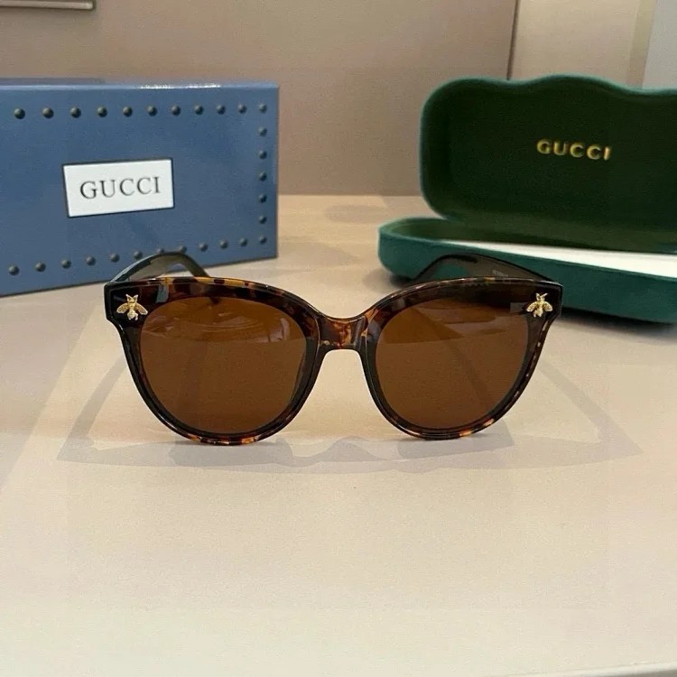 Stylish glasses 06