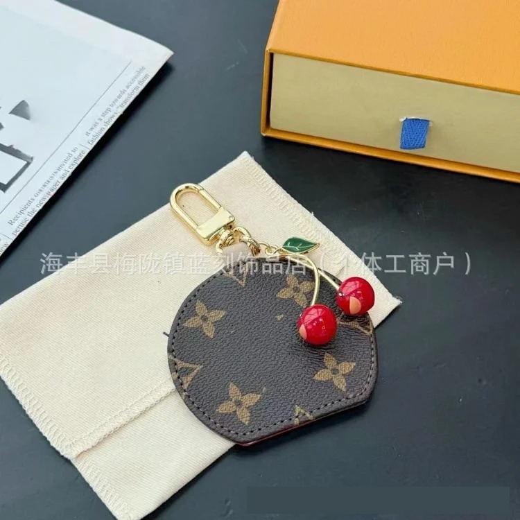 Ins high-end cherry keychain bag pendant women's bag jewelry exquisite car pendant dropshipping