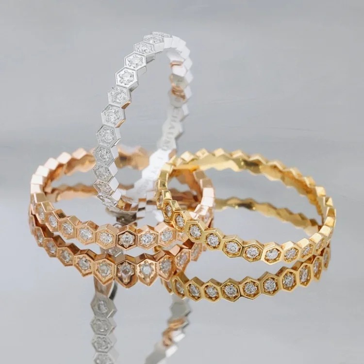 V gold honeycomb ring patchwork ring