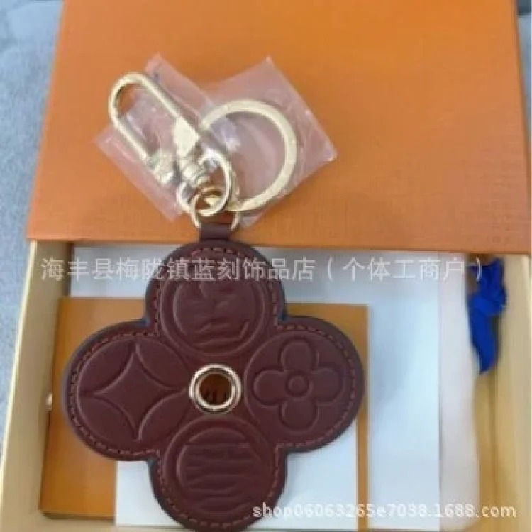 Louis Vuitton New red strawberry pendant wool braided keychain cherry denim old flower bag pendant