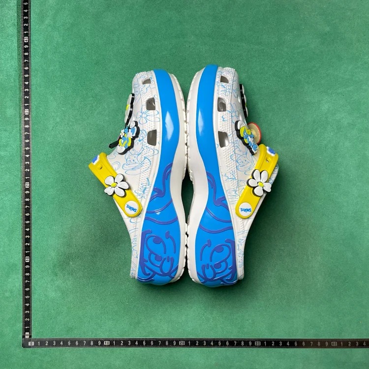 Round toe platform clogs B0D image 2