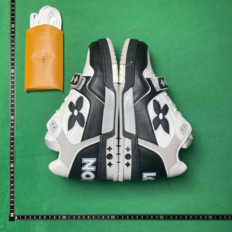DW grained calfskin round toe lace-up low-cut sneakers G7D image 5