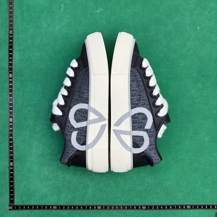 (Customized models are shipped in 3-7 days) TT 2 thick-soled calfskin round toe lace-up low-cut sneakers image 3