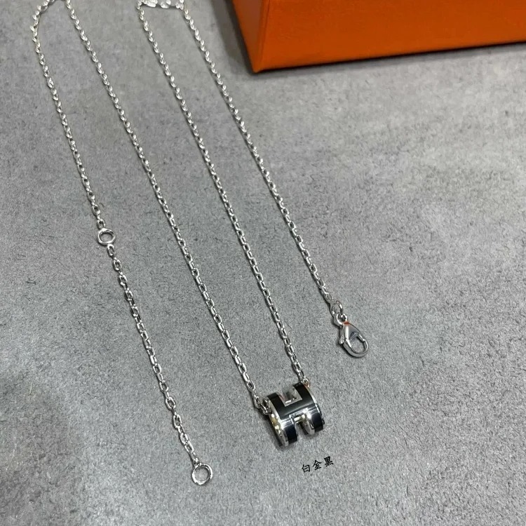 ZW-1 Decorate your life with jewelry to keep your happiness from fading. (Hrmès) (With gift box packaging) REPspreadsheet.help image 5