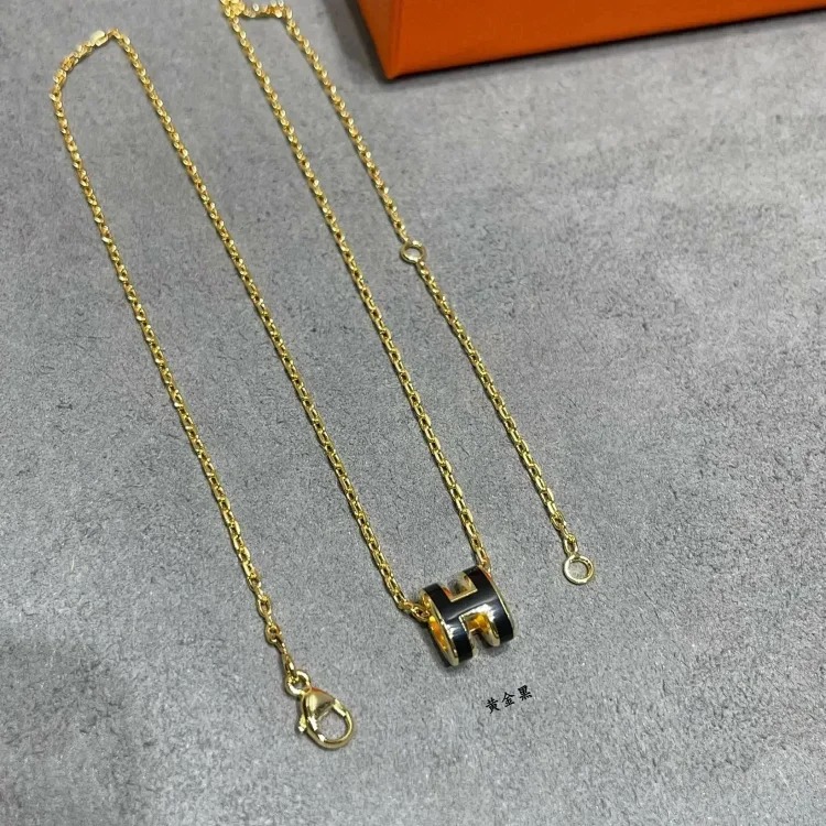 ZW-1 Decorate your life with jewelry to keep your happiness from fading. (Hrmès) (With gift box packaging) REPspreadsheet.help image 6