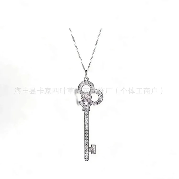 T home key necklace women's high V3.0 gold plated 18k clavicle chain heart crown pendant iris sweater chain autumn and winter image 3