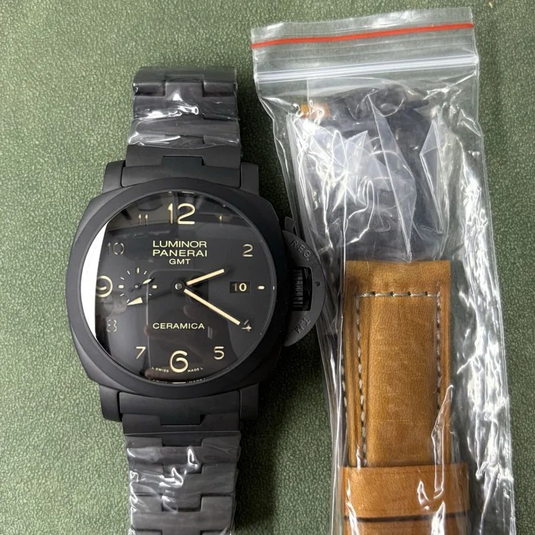 Apple Watch (986) (extra charge for watch strap, please contact customer service)