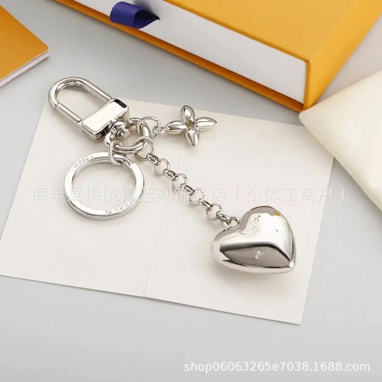 Outdoor anti-theft multifunctional mobile phone lanyard pendant accessories mobile phone chain new bag car key pendant