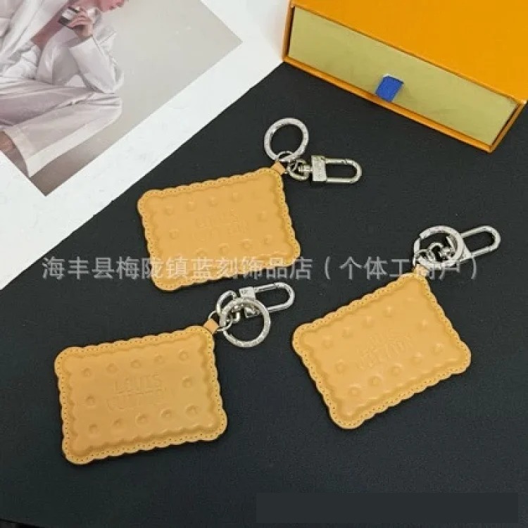 New biscuit shape keychains, various fashionable and simple style bag chains manufacturers dropshipping