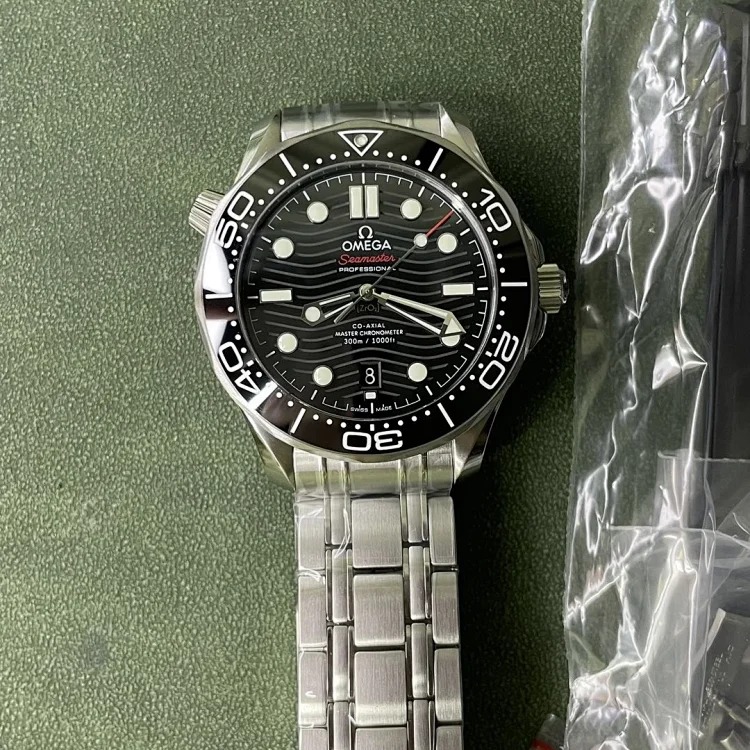 Apple Watch (2443) (extra charge for watch strap, please contact customer service)