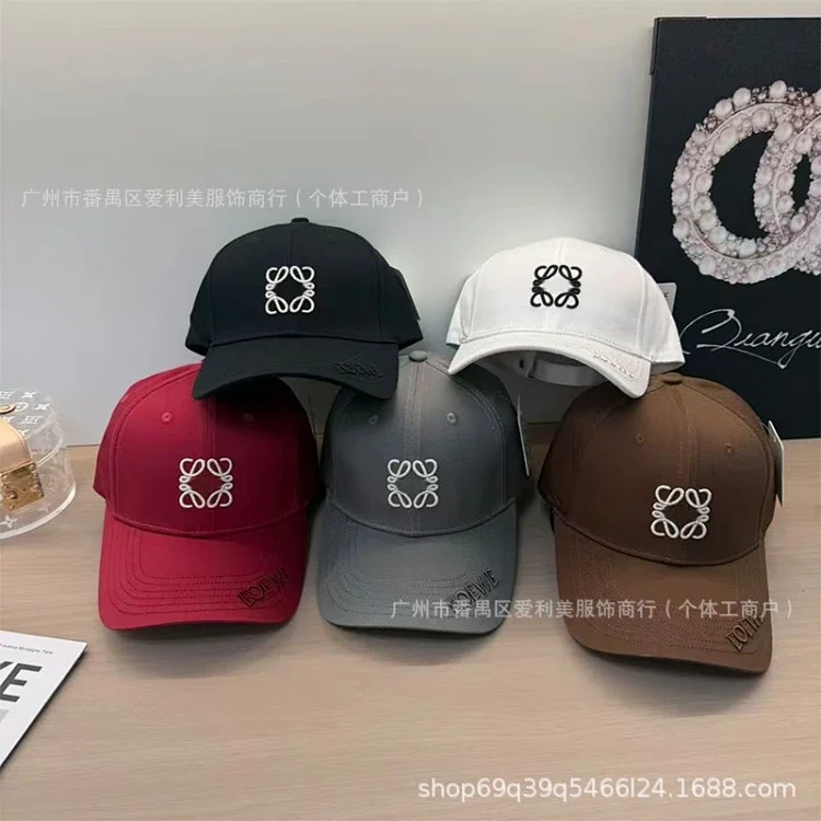 Letter embroidered baseball cap solid color autumn and winter peaked cap for men and women trendy sun hat wholesale sun protection hat
