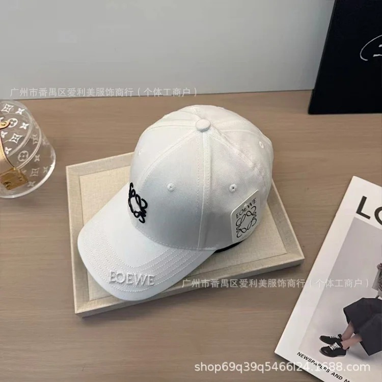 Letter embroidered baseball cap solid color autumn and winter peaked cap for men and women trendy sun hat wholesale sun protection hat
