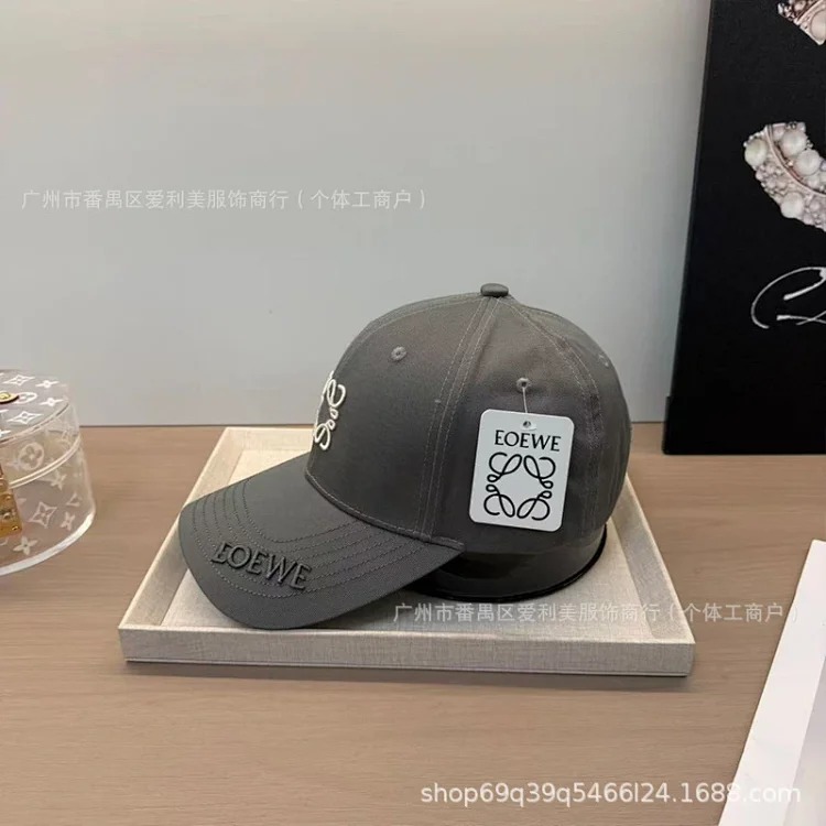 Letter embroidered baseball cap solid color autumn and winter peaked cap for men and women trendy sun hat wholesale sun protection hat