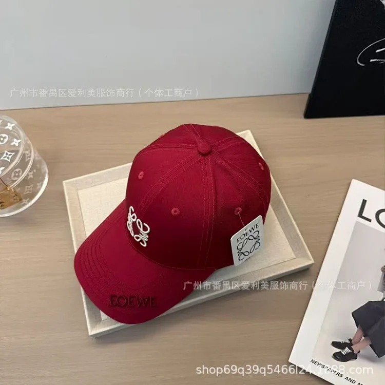 Letter embroidered baseball cap solid color autumn and winter peaked cap for men and women trendy sun hat wholesale sun protection hat