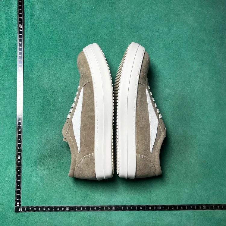 DC round toe lace-up flat low-top sneakers D3C image 4