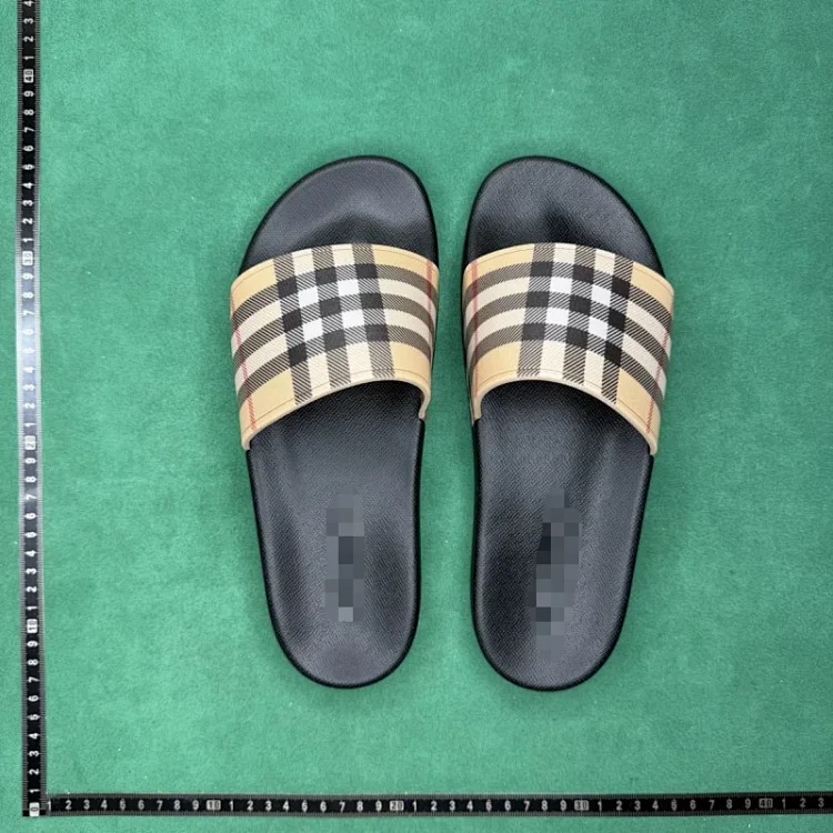 TT open-toe flip-flops T4T