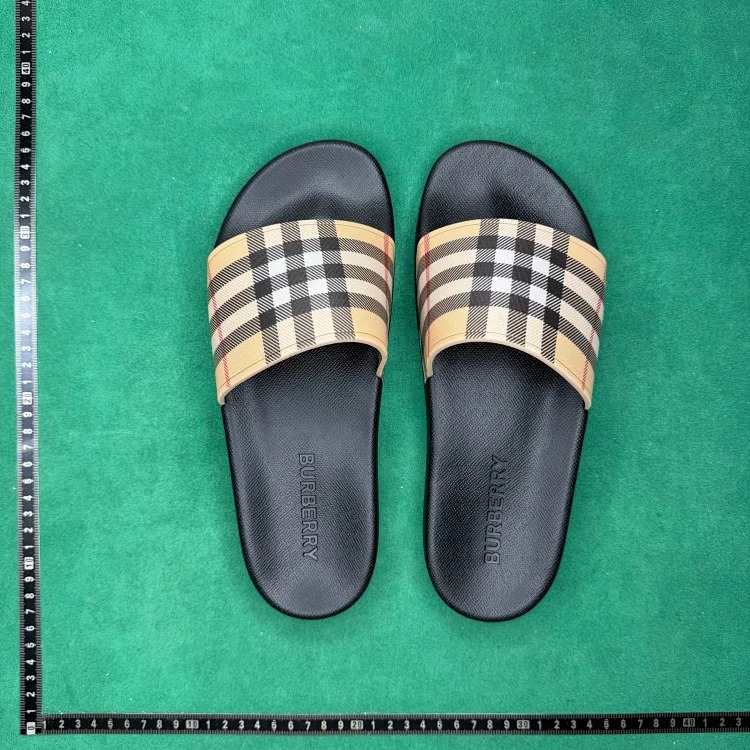TT open-toe flip-flops T4T