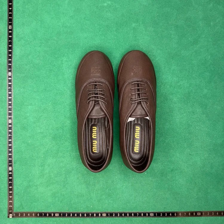 Embroidered logo lace-up casual leather shoes TT4 image 4