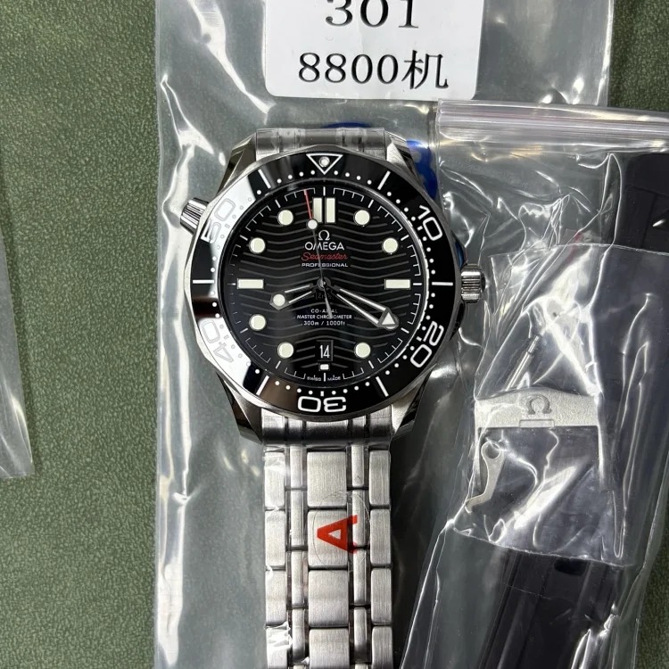 Apple Watch (73) (extra charge for watch strap, please contact customer service)