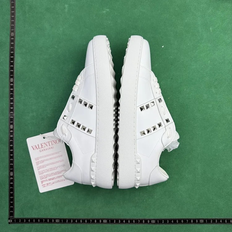 (Customized models are shipped in 3-7 days) TT8 cowhide lace-up rivet shoes breathable low-top lifestyle casual