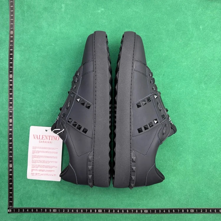 (Customized models are shipped in 3-7 days) TT8 cowhide lace-up rivet shoes breathable low-top lifestyle casual image 3