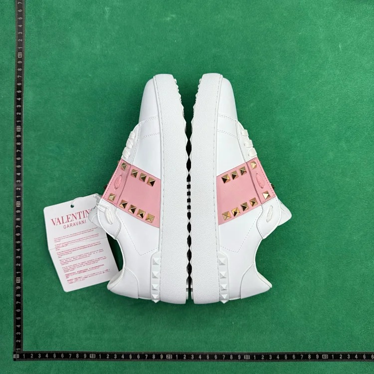 (Customized models are shipped in 3-7 days) TT8 cowhide lace-up rivet shoes breathable low-top lifestyle casual image 4
