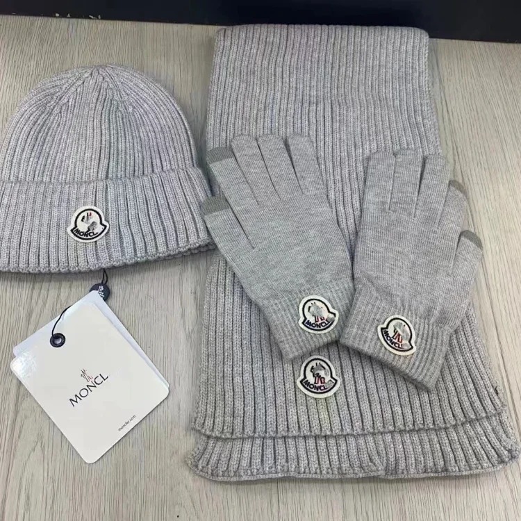 Fashionable casual versatile hat, scarf and gloves three-piece set