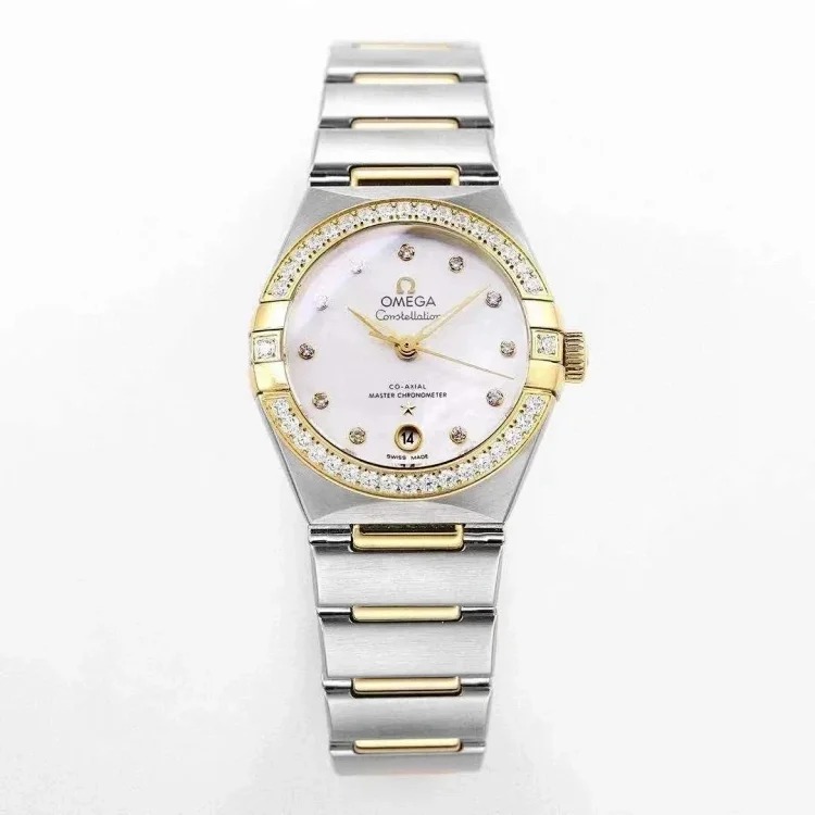 Fashionable and versatile watch 073