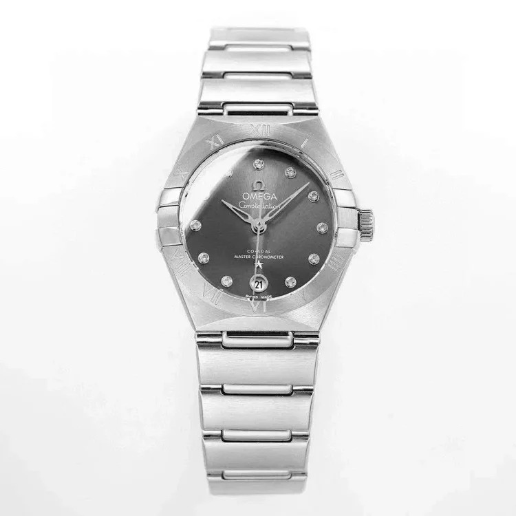 Fashionable and versatile watch 073