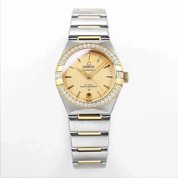 Fashionable and versatile watch 073