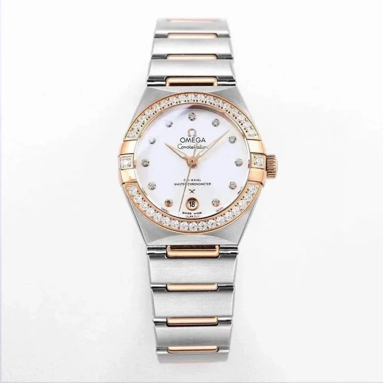 Fashionable and versatile watch 073