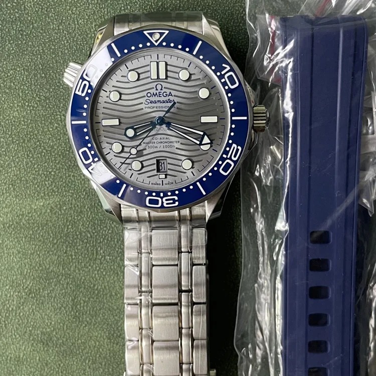 Apple Watch (1683) (extra charge for watch strap, please contact customer service)