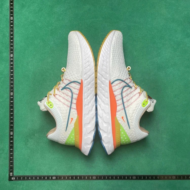 B3D cushioning foam breathable support rebound low-top casual running shoes(pic4) B3D cushioning foam breathable support rebound low-top casual running shoes