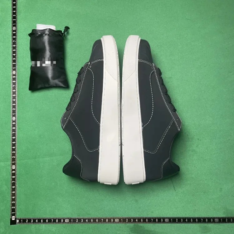 Fashionable, comfortable and wear-resistant low-cut sneakers B5D