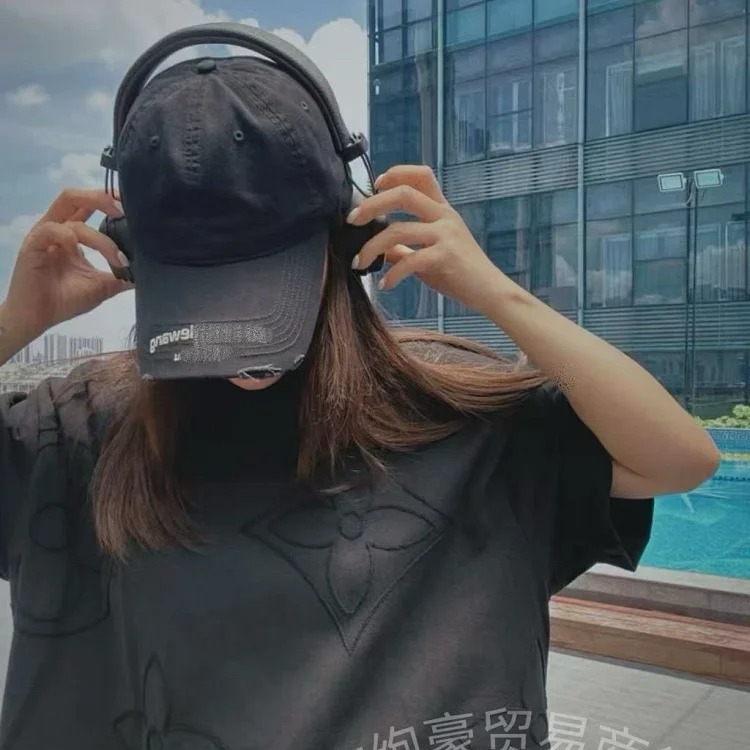 26 trendy brand Alphabet King duck-billed hat for women, spring and summer fashion, versatile hole-in-the-wall street sunshade and sun protection baseball cap for men