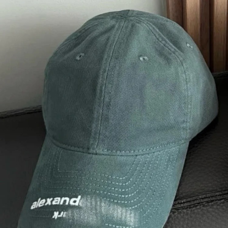 26 trendy brand Alphabet King duck-billed hat for women, spring and summer fashion, versatile hole-in-the-wall street sunshade and sun protection baseball cap for men