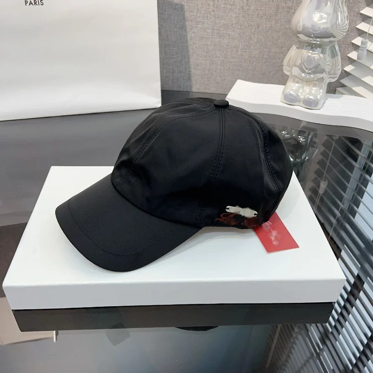 Loro Pina Nuo Pianya summer embroidery fashionable spring and autumn quick-drying baseball cap sunshade casual peaked cap