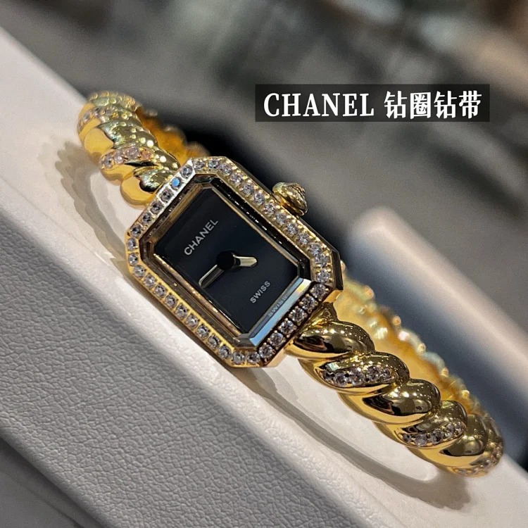 Zhou Xun and Dou Jingtong wear the same fragrance PREMIÈRE GALON watch