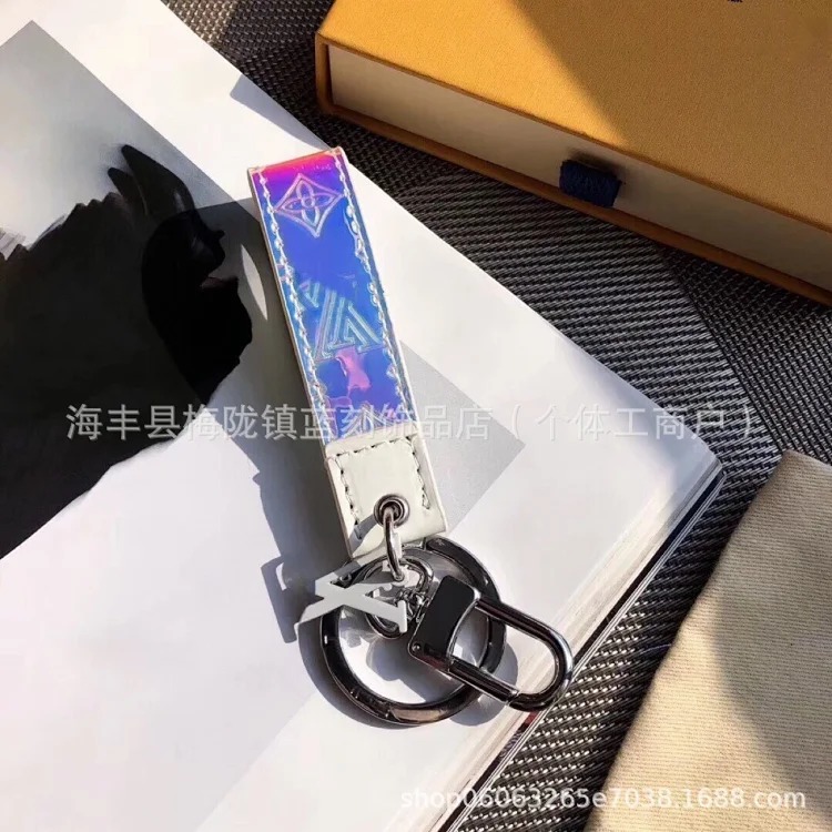 Louis Vuitton Foreign trade hot-selling series of fashionable metal bag pendants, presbyopic key pendants, car key chains, key chains