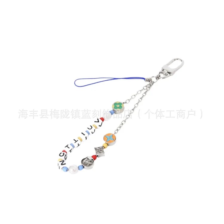 Louis Vuitton Foreign trade hot-selling series of fashionable metal bag pendants, presbyopic key pendants, car key chains, key chains