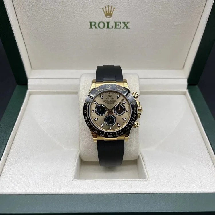 ¥480-2900 Fashionable and versatile watches