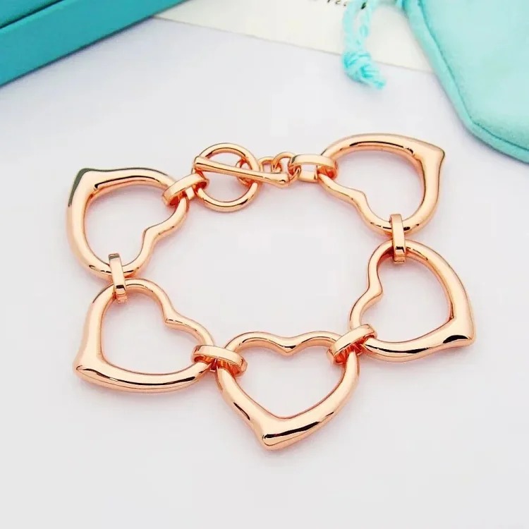 ZW-1 uses a heart to let every piece of jewelry exude your beauty and charm (with gift box packaging) (Tifany)