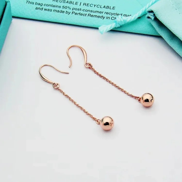 ZW-1 uses a heart to let every piece of jewelry exude your beauty and charm (with gift box packaging) (Tifany)