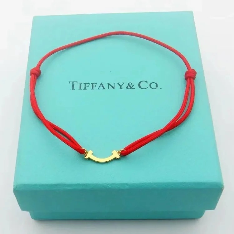 ZW-1 uses a heart to let every piece of jewelry exude your beauty and charm (with gift box packaging) (Tifany)
