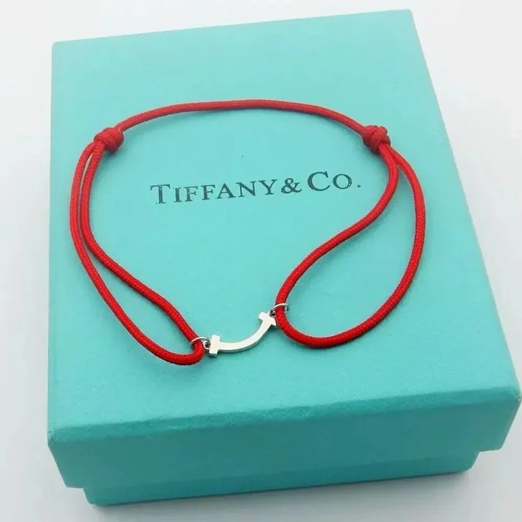 ZW-1 uses a heart to let every piece of jewelry exude your beauty and charm (with gift box packaging) (Tifany)