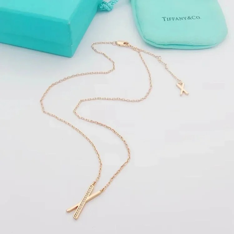 ZW-1 uses a heart to let every piece of jewelry exude your beauty and charm (with gift box packaging) (Tifany)
